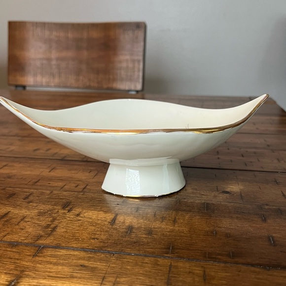 Floral Porcelain Footed Dish - Picture 2 of 6